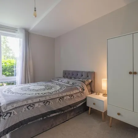 Brand New London Flat With Car Park Apartment Exterior photo