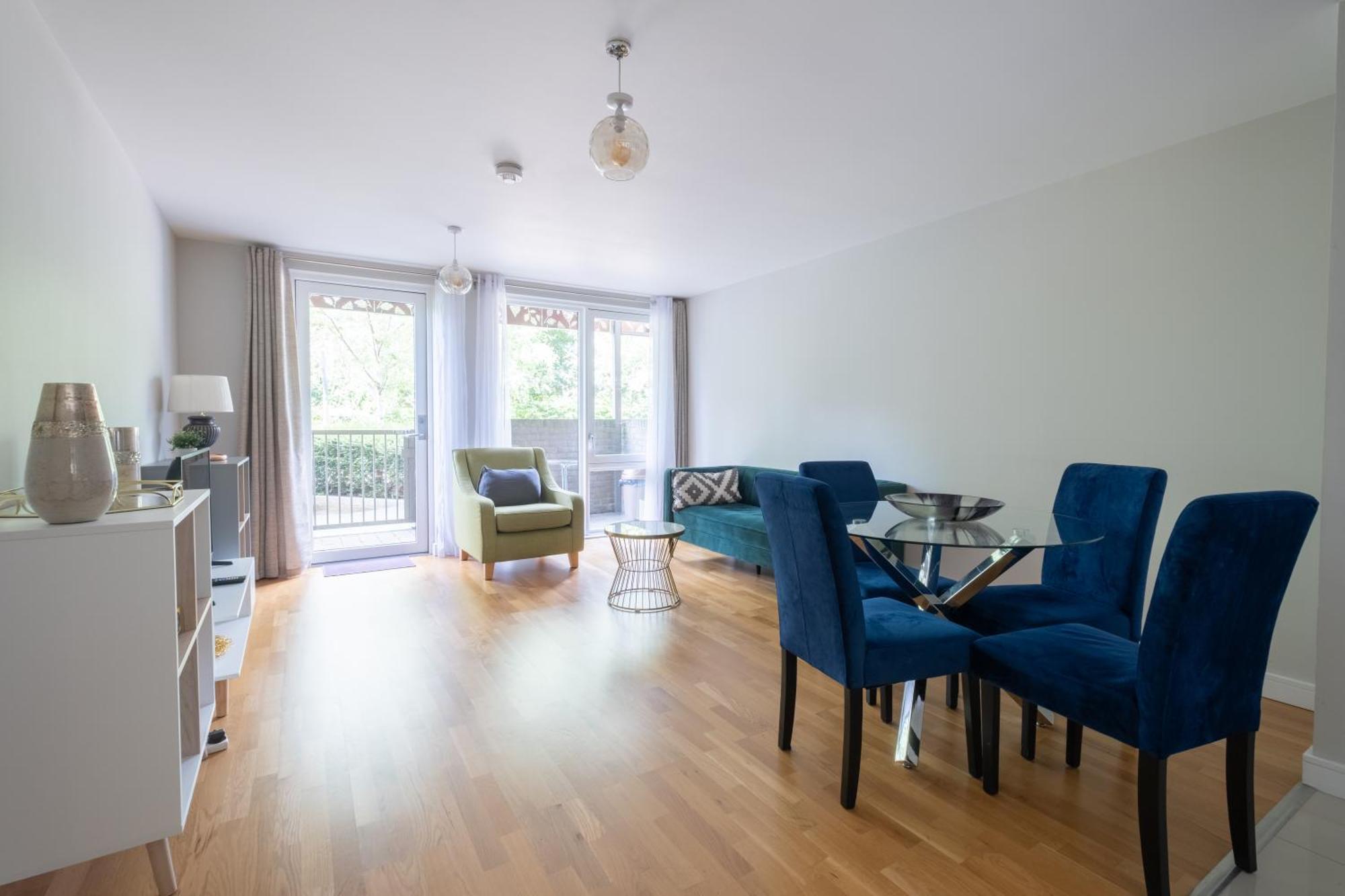 Brand New Flat With Car Park Лондон